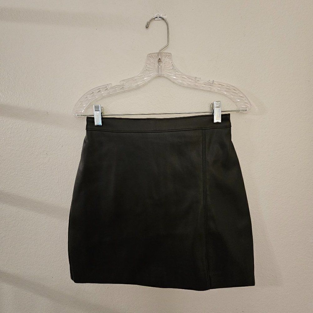 Hollister Vegan Leather Mini Skirt Sz S